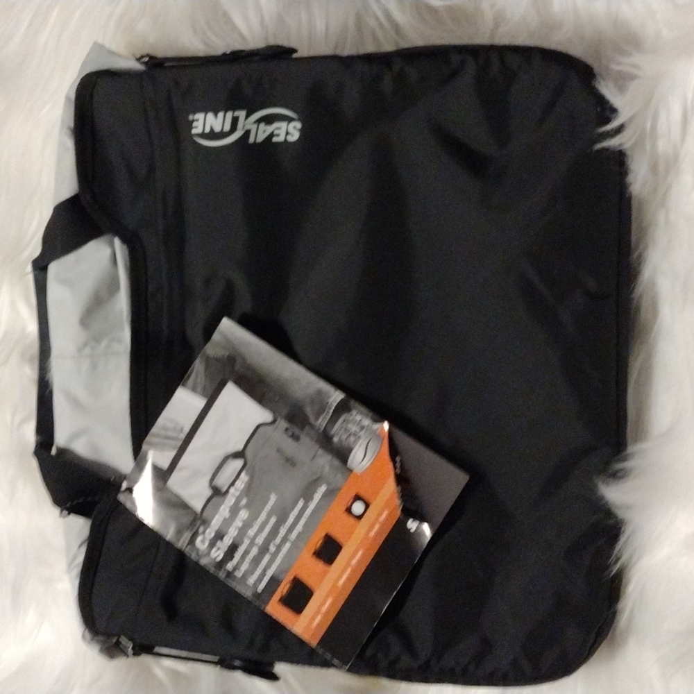 Sea Line Computer Sleeve padded Rainproof laptop sleeve - small